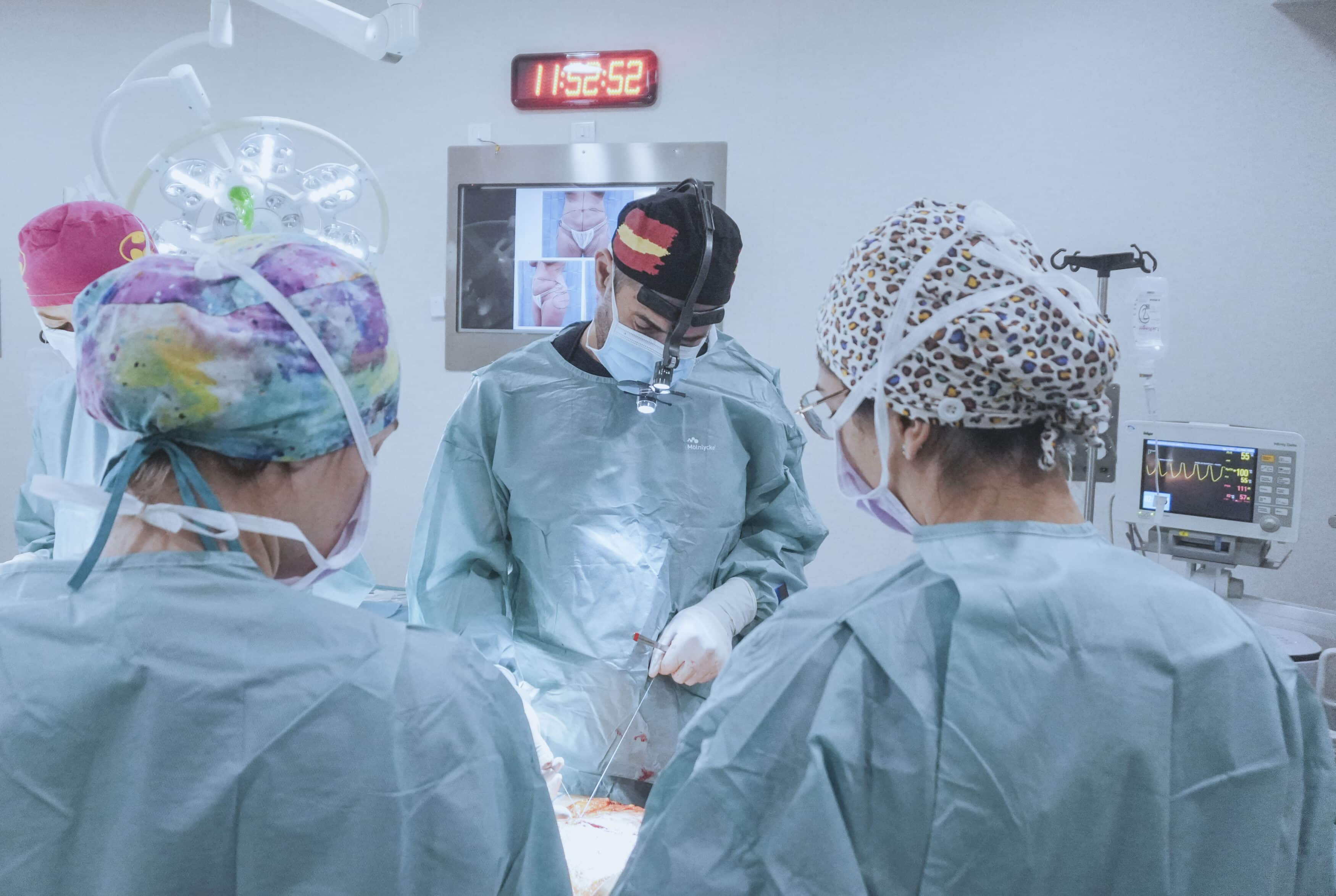 DSC07193 Cosmetic surgery in progress at Cirumed Clinic, Marbella - Spain.