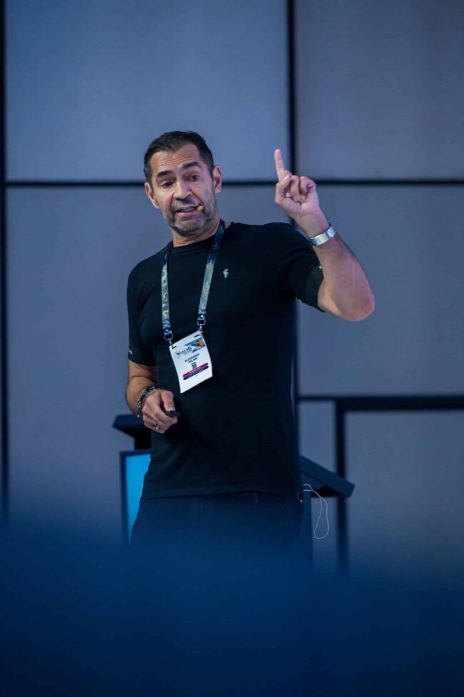 Dr. Alexander Aslani, fundador y dueño de Cirumed Clinic